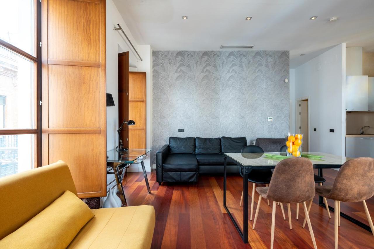 Cathedral Apartment, Upper Floor Apartment Séville Extérieur photo