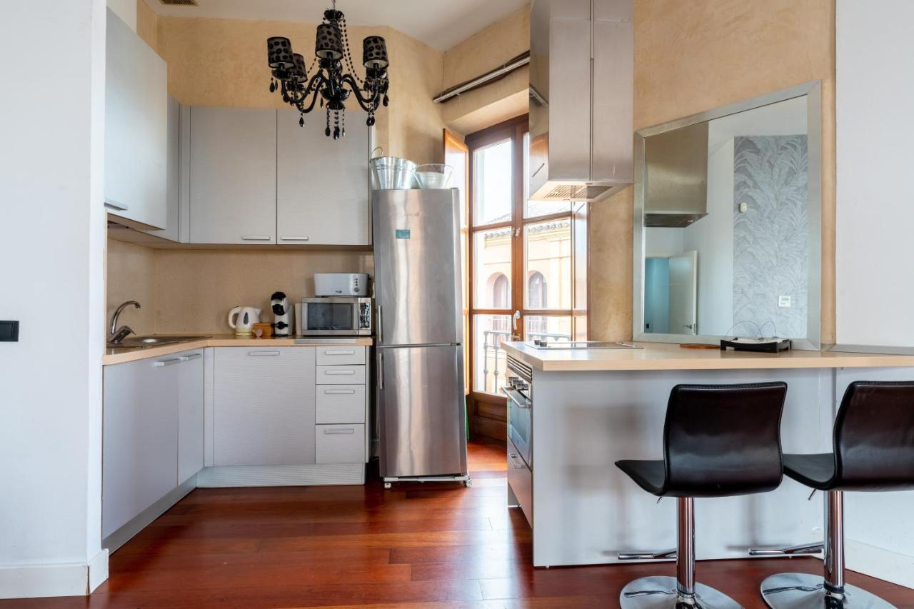 Cathedral Apartment, Upper Floor Apartment Séville Extérieur photo